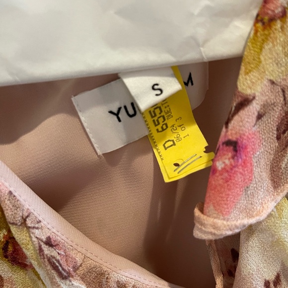 Winnie Mini Dress in Dazzling Garden - Picture 4 of 4